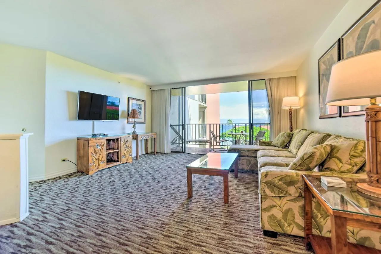 Cute Beachfront Condo With Lanai And Resort Pools Kahana