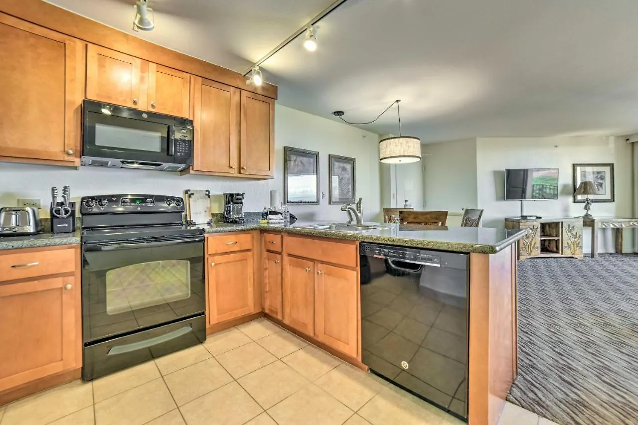 Cute Beachfront Condo With Lanai And Resort Pools Kahana