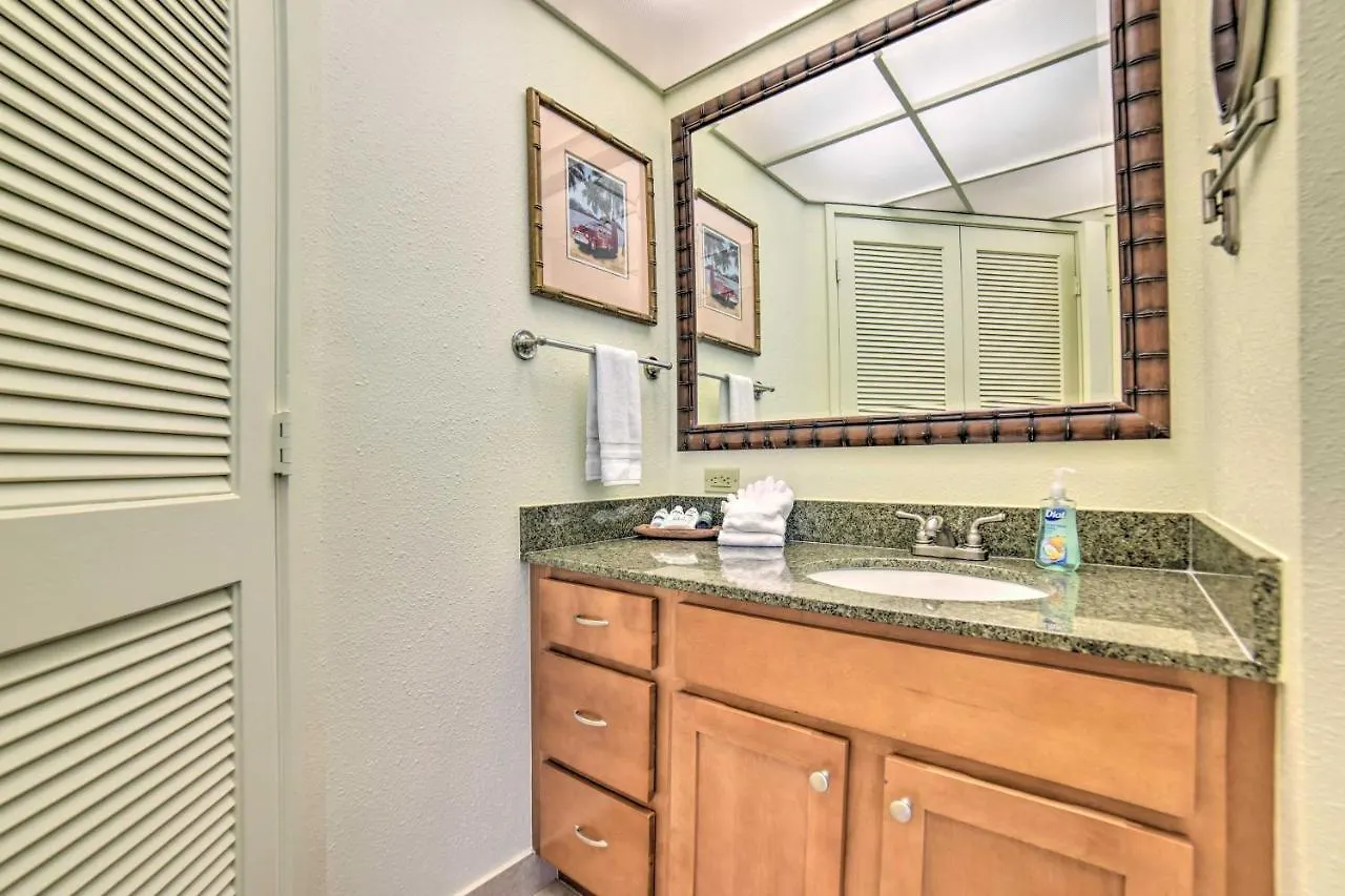 Cute Beachfront Condo With Lanai And Resort Pools Kahana 0*,