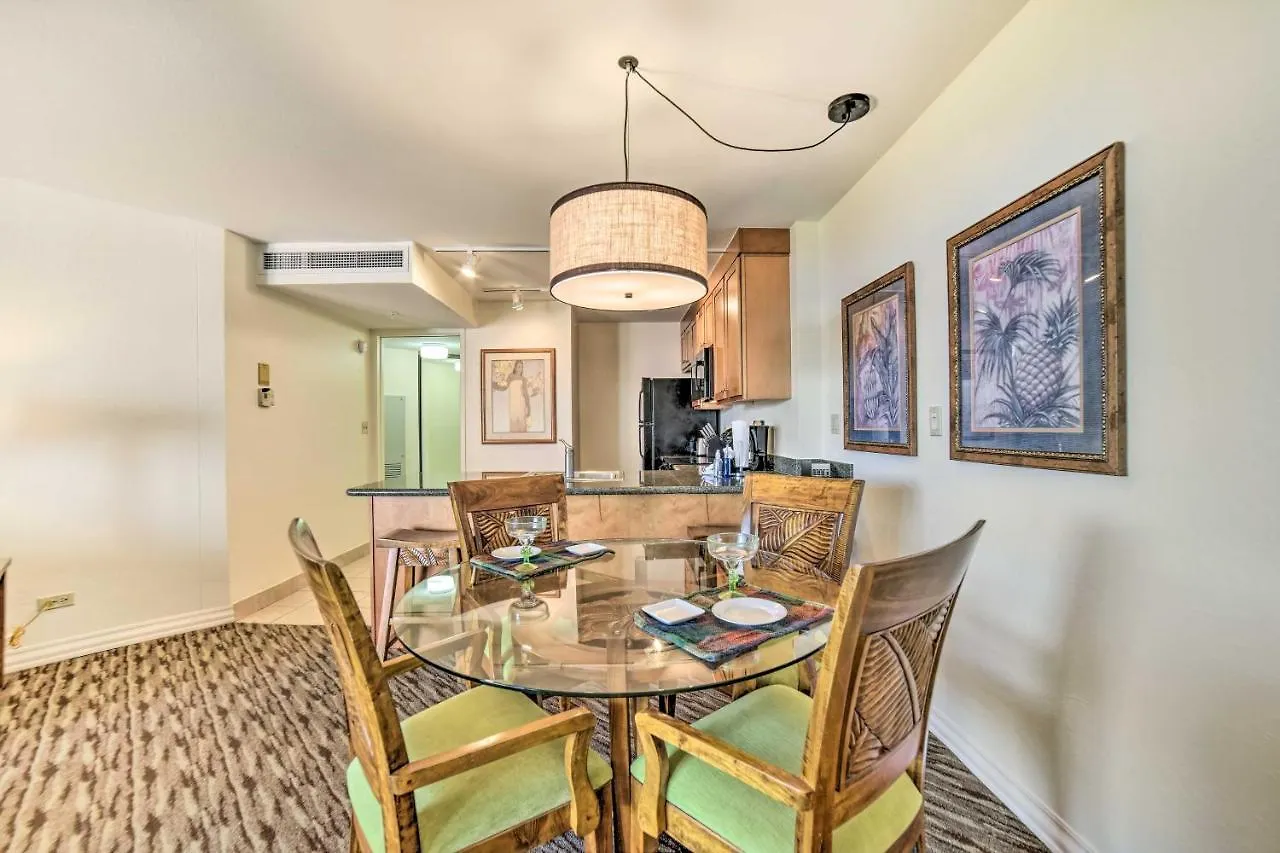 Cute Beachfront Condo With Lanai And Resort Pools Kahana
