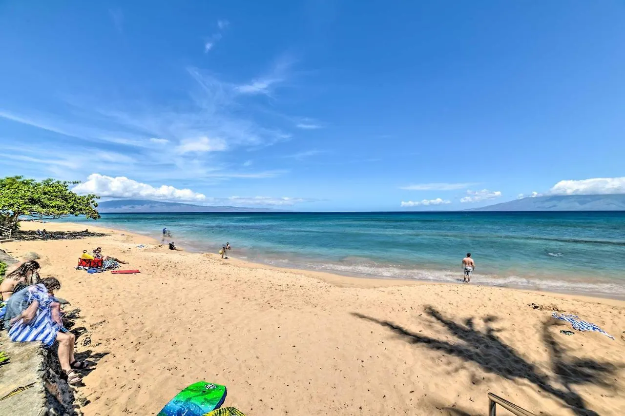 Cute Beachfront Condo With Lanai And Resort Pools Kahana USA